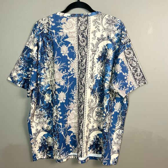 GaryGraham422 t-shirt Women’s One Size / Large printed scroll floral art - Picture 2 of 7